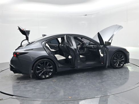 Used 2021 Lexus IS 350 F Sport image 53