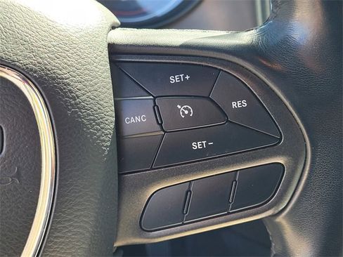 Certified 2022 Dodge Charger SXT image 15