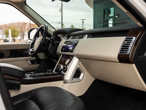Used 2021 Land Rover Range Rover Westminster Edition image 40
