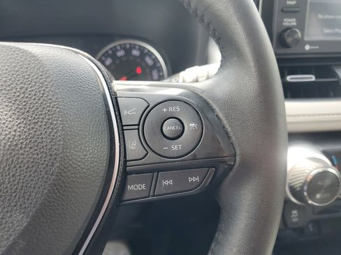 Used 2021 Toyota RAV4 XLE Premium FWD image 24