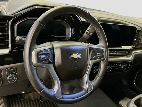 Used 2023 Chevrolet Silverado 1500 LT image 18