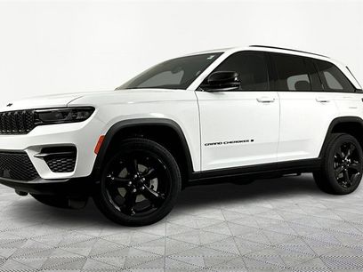 New 2025 Jeep Grand Cherokee Laredo