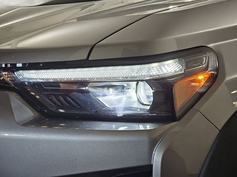 Used 2024 Chevrolet Colorado ZR2 w/ ZR2 Bison Edition AWD/4WD image 32