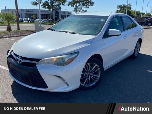 Used 2016 Toyota Camry SE FWD image 1