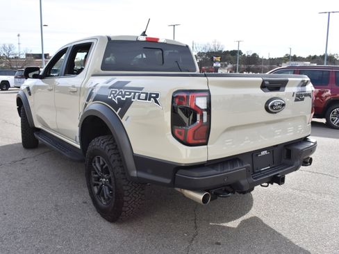 Used 2025 Ford Ranger Raptor image 7
