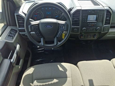 Used 2018 Ford F150 XLT AWD/4WD image 12