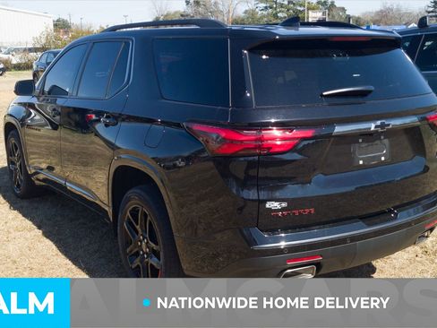 Used 2022 Chevrolet Traverse Premier w/ Redline Edition image 5