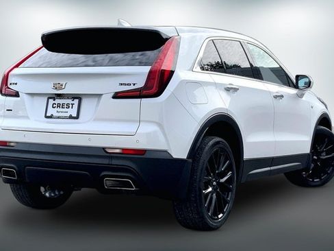 Used 2023 Cadillac XT4 Luxury w/ Cold Weather Package AWD/4WD image 13