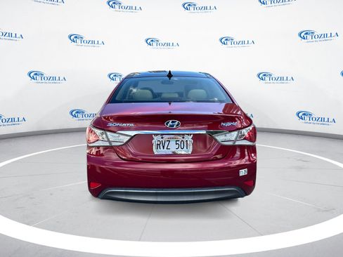 Used 2011 Hyundai Sonata Hybrid w/ Premium Equipment Pkg 2 FWD image 4