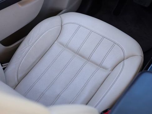 Used 2018 Mercedes-Benz GLE 350 4MATIC image 37