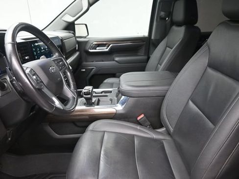 Used 2023 Chevrolet Silverado 1500 RST AWD/4WD image 16