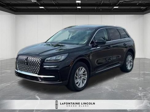 Used 2023 Lincoln Corsair FWD image 2