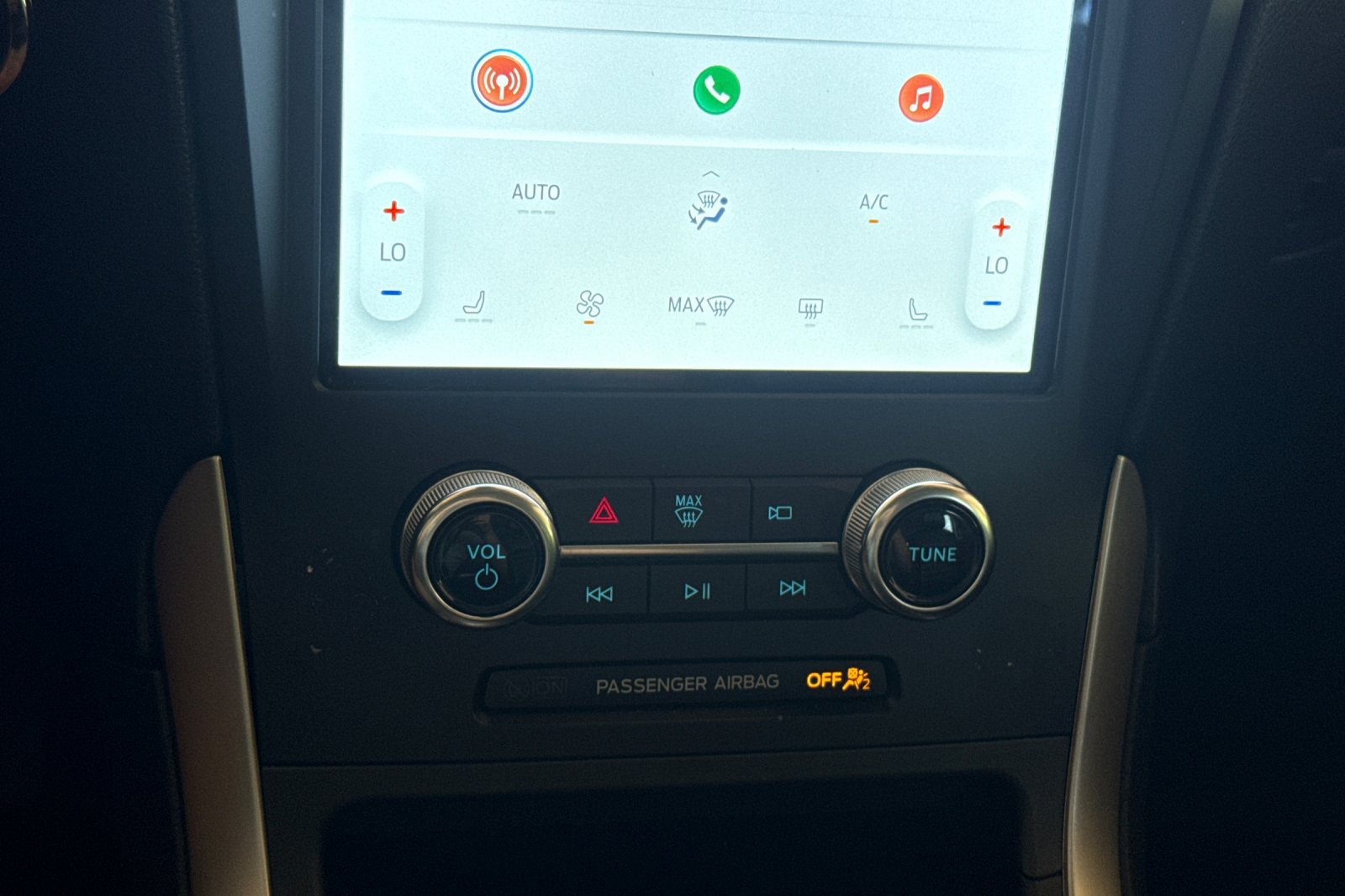 Used 2024 Ford Edge SEL AWD/4WD image 20