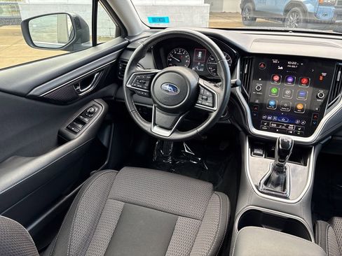 Used 2024 Subaru Outback Premium image 31