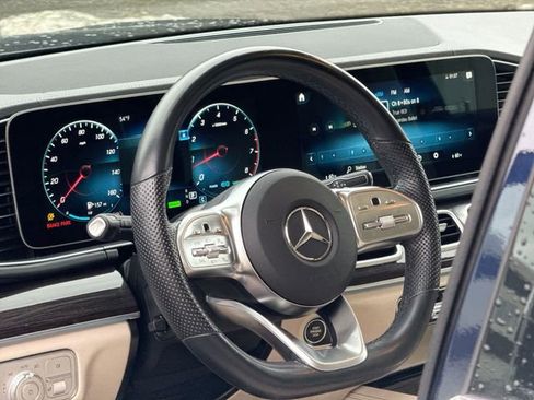 Used 2022 Mercedes-Benz GLS 450 4MATIC image 12