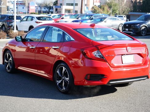 Used 2016 Honda Civic Touring image 5
