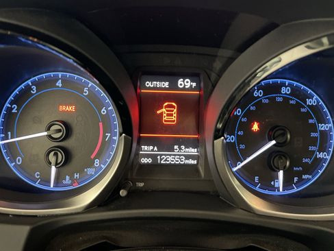 Used 2014 Toyota Corolla S FWD image 18