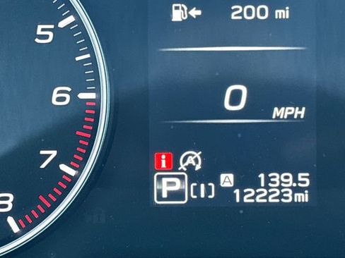 Used 2025 Subaru Forester Premium w/ Convenience Package #2 image 10