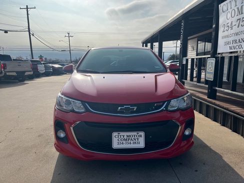 Used 2018 Chevrolet Sonic LT image 3