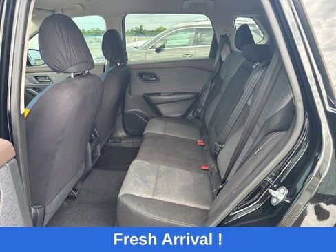 Used 2022 Nissan Rogue S FWD image 3