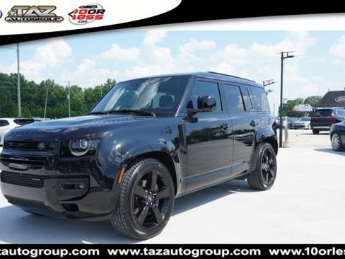 Used 2023 Land Rover Defender 110 X-Dynamic SE AWD/4WD image 3