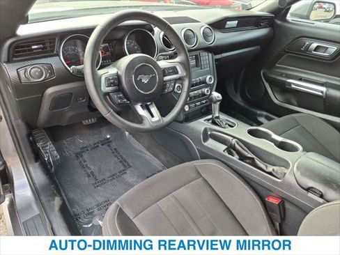 Used 2022 Ford Mustang Coupe RWD image 14