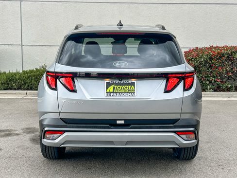 Used 2025 Hyundai Tucson SEL FWD image 7