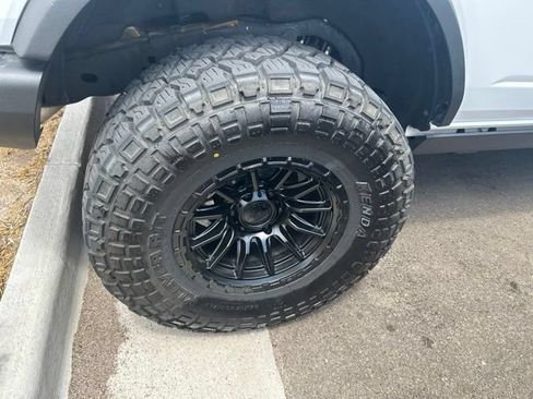 Used 2024 Ford Bronco Black Diamond AWD/4WD image 4