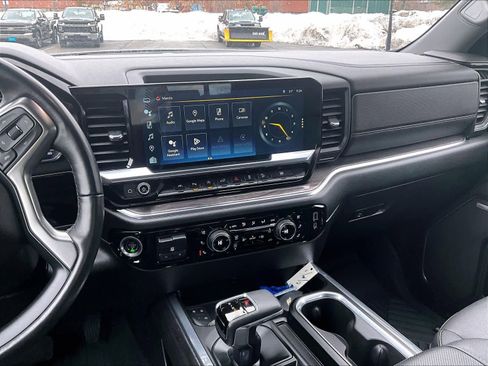 Used 2023 Chevrolet Silverado 1500 LTZ image 17