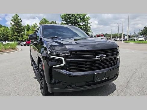Used 2024 Chevrolet Tahoe RST w/ RST Performance Edition AWD/4WD image 33