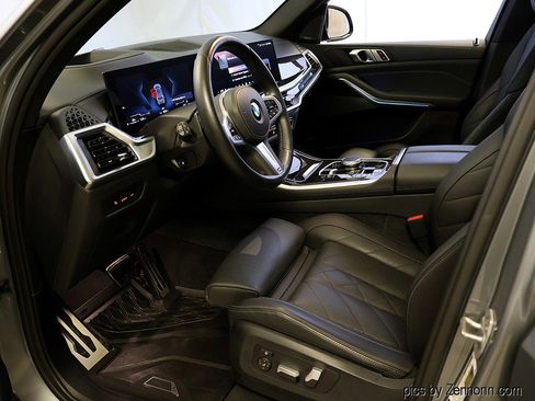 Certified 2024 BMW X5 xDrive40i w/ M Sport Package image 11