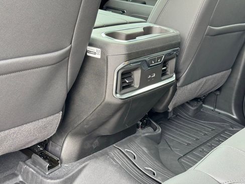 New 2025 GMC Sierra 2500 SLT w/ SLT Premium Package image 26