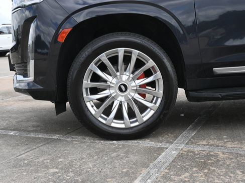 Certified 2022 Cadillac Escalade Premium Luxury RWD image 29