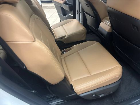 Used 2026 Hyundai Santa Fe Calligraphy AWD/4WD image 38