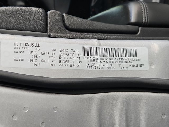 Used 2020 Jeep Grand Cherokee Laredo w/ Laredo X Package RWD image 32