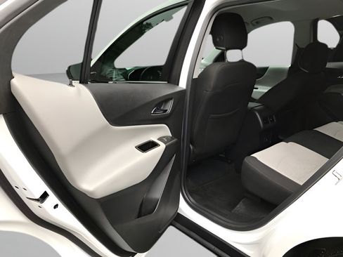 Used 2021 Chevrolet Equinox LT AWD/4WD image 11