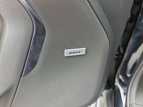 Certified 2025 GMC Yukon AT4 w/ AT4 Premium Plus Package AWD/4WD image 31
