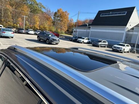 New 2026 Volkswagen Atlas SEL Premium R-Line image 10