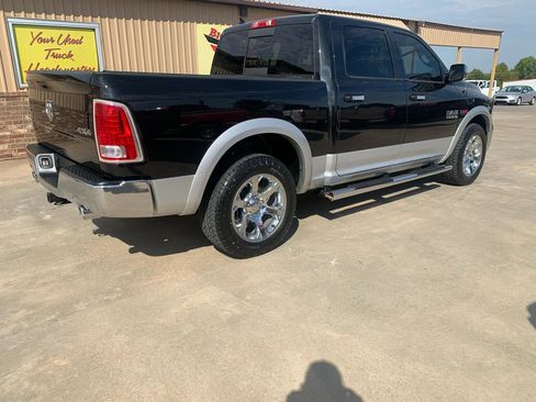 Used 2016 RAM 1500 Laramie AWD/4WD image 2