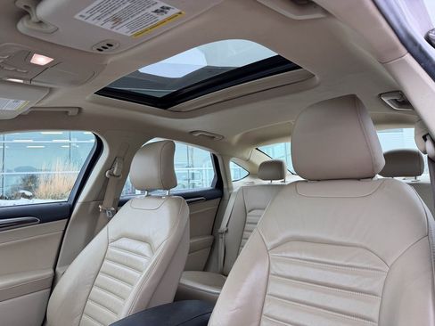 Used 2016 Ford Fusion SE w/ Equipment Group 202A image 27