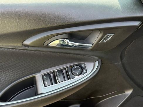 Used 2023 Chevrolet Malibu LT image 15