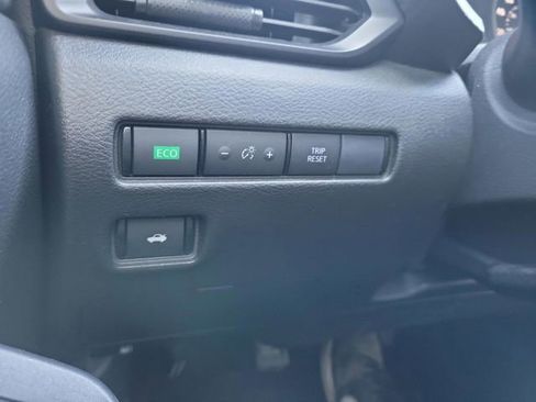 Used 2023 Nissan Sentra S FWD image 28