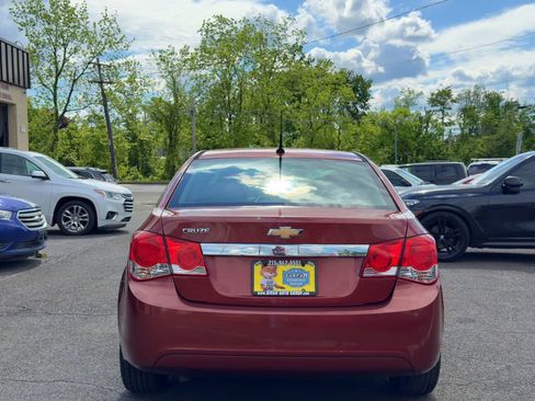 Used 2013 Chevrolet Cruze LS FWD image 5