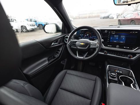 New 2026 Chevrolet Equinox LT w/ Convenience Package II image 24