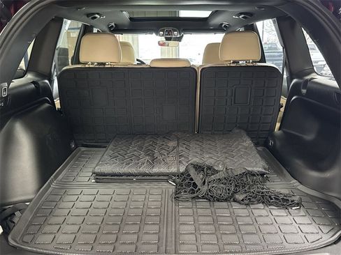 Used 2025 Jeep Grand Cherokee Limited image 30