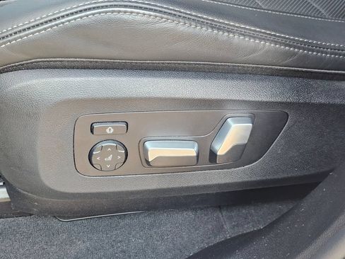 Used 2026 BMW X5 xDrive40i AWD/4WD image 31
