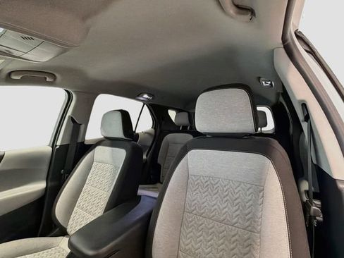 Used 2024 Chevrolet Equinox LT FWD image 18