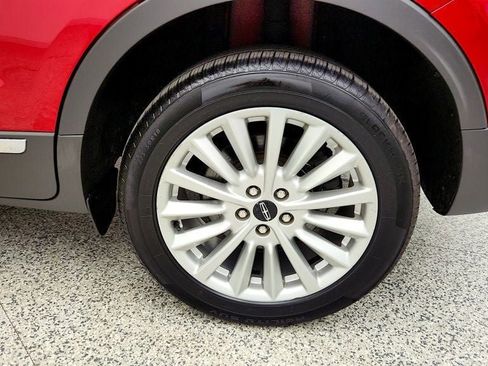 Used 2019 Lincoln MKC Premiere image 8