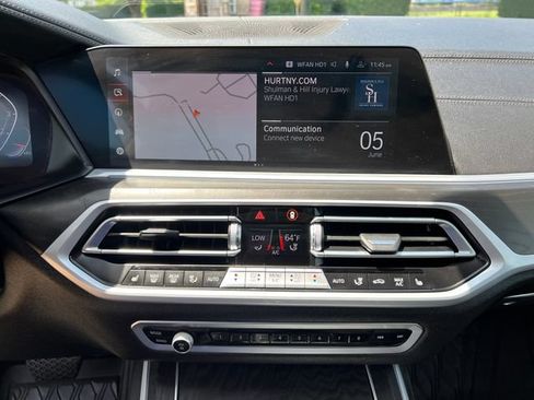 Used 2022 BMW X7 xDrive40i w/ Cold Weather Package AWD/4WD image 21