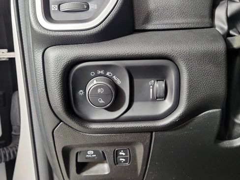 Used 2023 RAM 1500 Big Horn AWD/4WD image 13
